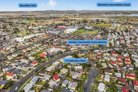 Photo of property in 18 Dungarvon Place, Clendon Park, Auckland, 2103