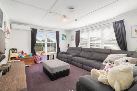 Photo of property in 103 Springs Road, Hornby, Christchurch, 8042