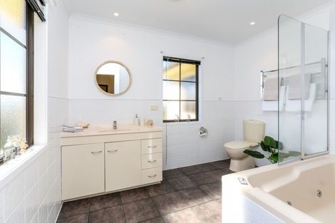 Photo of property in 70a Shelter Grove, Frankleigh Park, New Plymouth, 4310