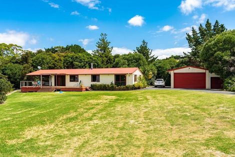 Photo of property in 1951 Cove Road, Mangawhai, Kaiwaka, 0573