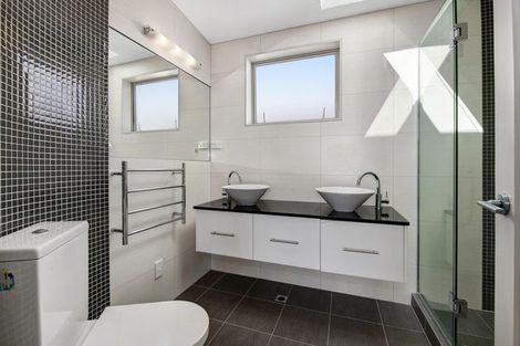 Photo of property in 41 Maylee Crescent, Gulf Harbour, Whangaparaoa, 0930