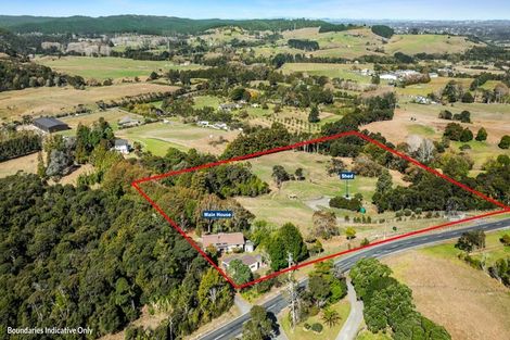 Photo of property in 290 Taylor Road, Waimauku, 0882