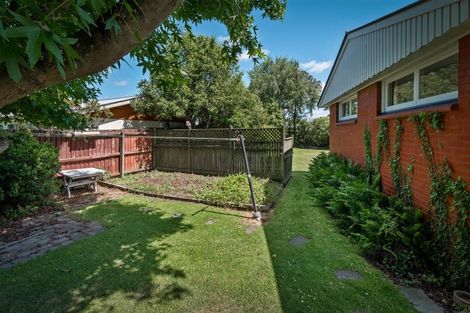 Photo of property in 15 Wolsey Place, Hillmorton, Christchurch, 8025