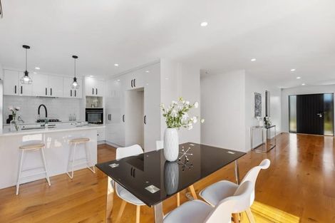 Photo of property in 19a Muir Avenue, Mangere Bridge, Auckland, 2022