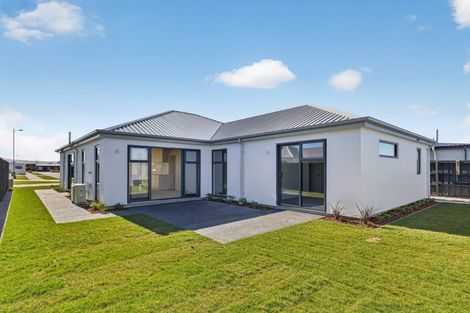 Photo of property in 27 Hanmer Crescent, Rangiora, 7400