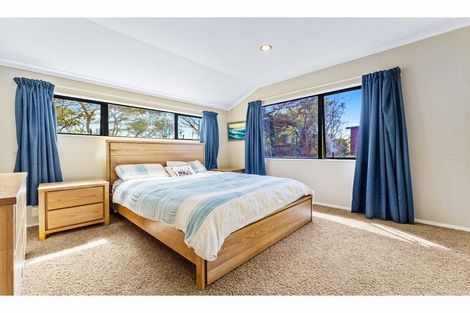 Photo of property in 2/46 Powrie Street, Glenfield, Auckland, 0629