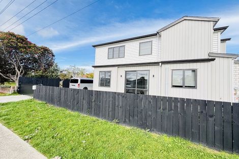 Photo of property in 69 Clevedon Road, Papakura, 2110