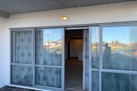 Photo of property in 87 Puhinui Road, Papatoetoe, Auckland, 2104