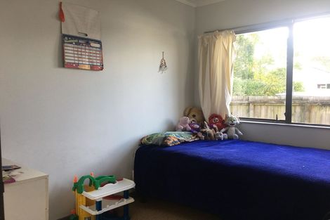 Photo of property in 2/27 Reelick Avenue, Pakuranga Heights, Auckland, 2010