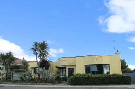 Photo of property in Office, 807 Heretaunga Street East, Parkvale, Hastings, 4122