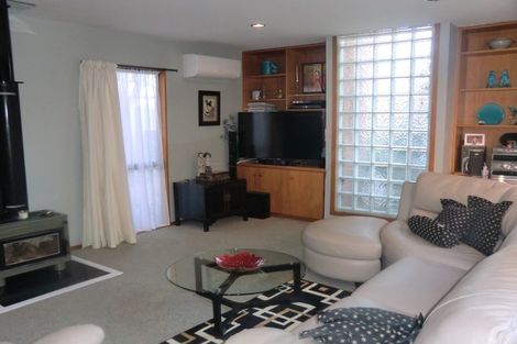 Photo of property in 2/240a Condell Avenue, Papanui, Christchurch, 8053