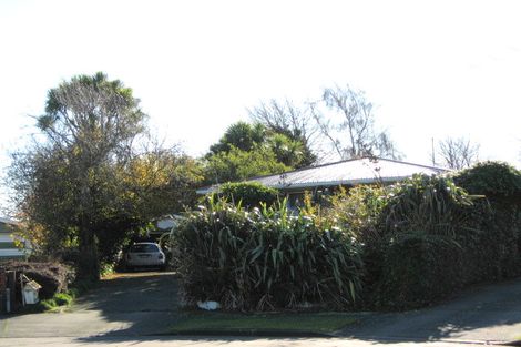 Photo of property in 19 Neave Place, Hillmorton, Christchurch, 8025