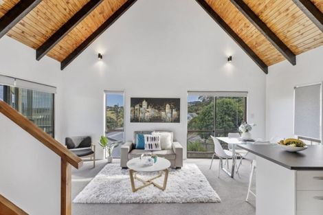 Photo of property in 18 Delshaw Avenue, Stanmore Bay, Whangaparaoa, 0932