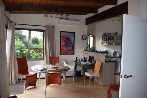 Photo of property in 1/59a Glencoe Road, Browns Bay, Auckland, 0630