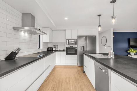 Photo of property in 102 Petries Road, Woodend, 7610