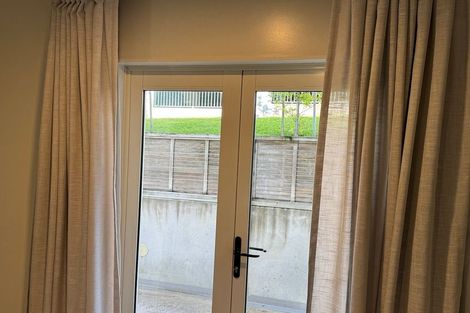 Photo of property in 3e/20 Ian Marwick Place, Birkenhead, Auckland, 0626