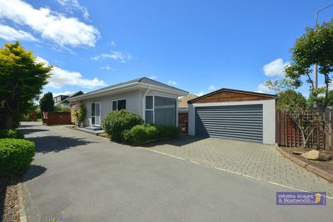 Photo of property in 1/104 Yaldhurst Road, Sockburn, Christchurch, 8042