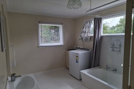 Photo of property in 38 Bassett Road, Johnsonville, Wellington, 6037