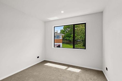 Photo of property in 7c Kerria Place, Sunnynook, Auckland, 0620