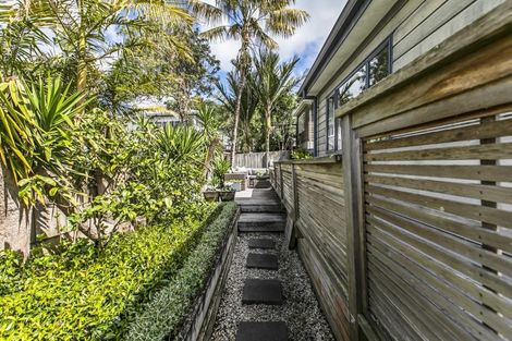 Photo of property in 23a Stafford Road, Northcote Point, Auckland, 0627