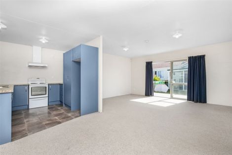 Photo of property in 22 Cottingham Crescent, Mangere East, Auckland, 2024