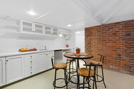 Photo of property in 168 Fendalton Road, Fendalton, Christchurch, 8052