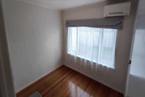 Photo of property in 9a Pukeroa Place, Papakura, 2110