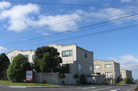 Photo of property in 4/166 Mokoia Road, Chatswood, Auckland, 0626