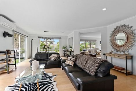 Photo of property in 12 Mahoney Drive, Albany, Auckland, 0632