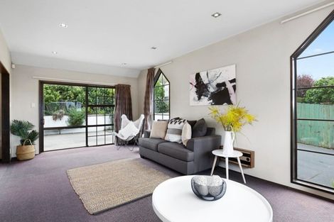 Photo of property in 220 South Road, Caversham, Dunedin, 9012