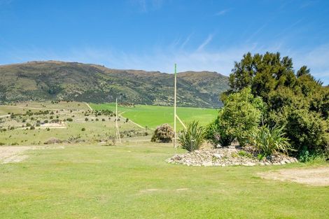 Photo of property in 242 Pukerangi Drive, Queensberry, Cromwell, 9383