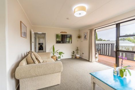 Photo of property in 4 Ward Place, Marfell, New Plymouth, 4310