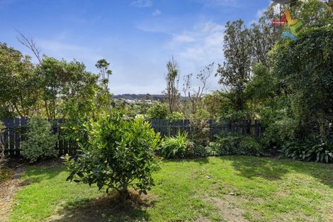 Photo of property in 6 Peach Tree Grove, Maungaraki, Lower Hutt, 5010
