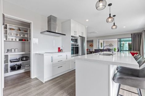 Photo of property in 6 Louise Drive, Ohauiti, Tauranga, 3112