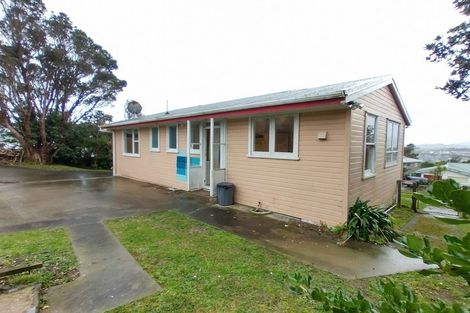 Photo of property in 43 Hiwi Crescent, Titahi Bay, Porirua, 5022