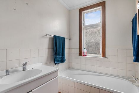 Photo of property in 135 Opawa Road, Opawa, Christchurch, 8023