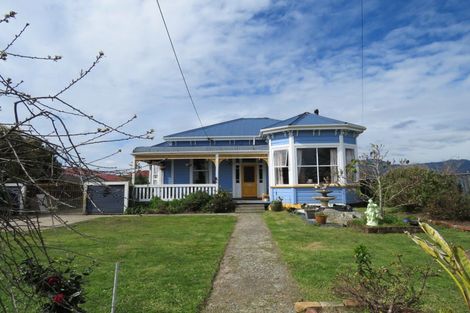 Photo of property in 123 Queen Street, Westport, 7825