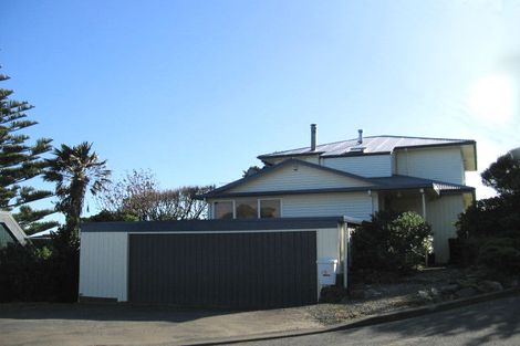 Photo of property in 31 The Track, Plimmerton, Porirua, 5026