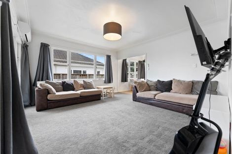 Photo of property in 12 Winter Street, Fairfield, Hamilton, 3214