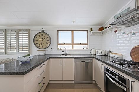 Photo of property in 2/205 Knight Street, Hastings, 4122