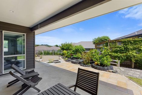 Photo of property in 5 Tauhou Place, Waikanae, 5036