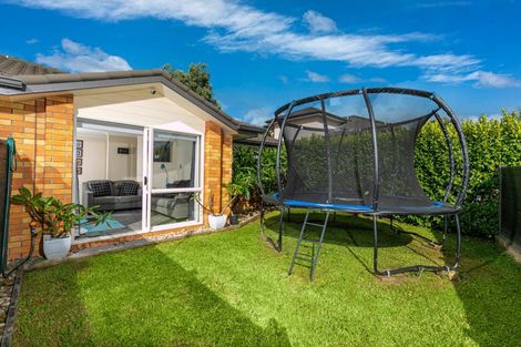 Photo of property in 7 Thomas Hamer Place, Greenhithe, Auckland, 0632