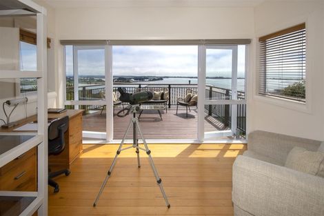 Photo of property in 51 Marama Crescent, Mount Pleasant, Christchurch, 8081