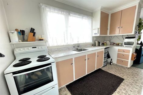 Photo of property in 65a Charlotte Street, Balclutha, 9230