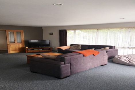 Photo of property in 11 Phoenix Lane, Northcote, Christchurch, 8052