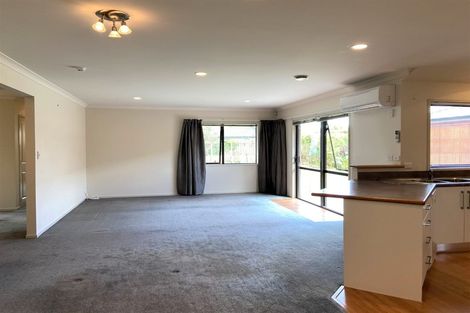 Photo of property in 420 Mangorei Road, Highlands Park, New Plymouth, 4312