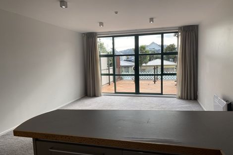 Photo of property in 50b Hawker Street, Mount Victoria, Wellington, 6011