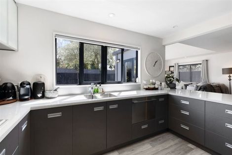 Photo of property in 155a Weston Road, St Albans, Christchurch, 8052