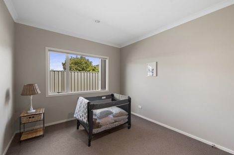 Photo of property in 14 Palliser Place, Poraiti, Napier, 4112