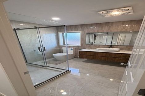Photo of property in 20 Carousel Crescent, East Tamaki Heights, Auckland, 2016